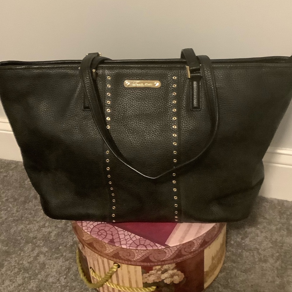 NWOT, MICHAEL KORS BLACK STUDDED TOTE